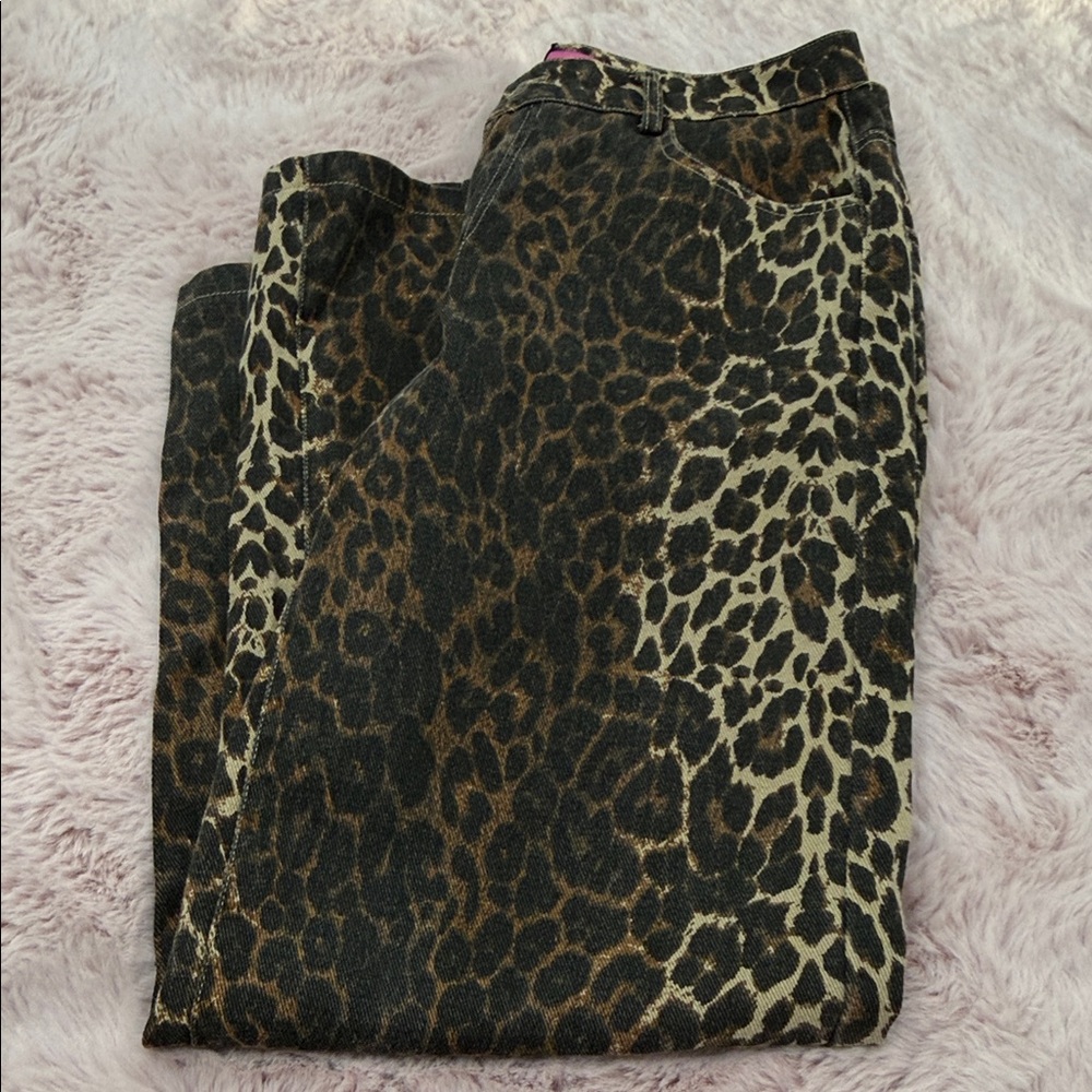 Edikted Leopard Patterned Pants - image 1